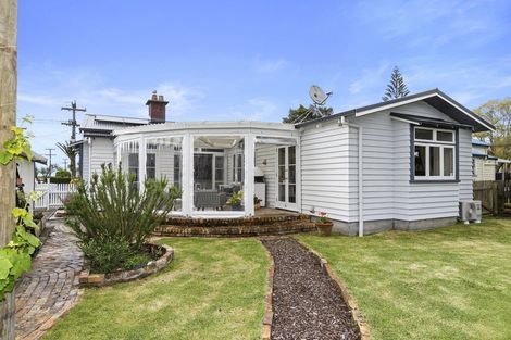Photo of property in 20 Dinniss Avenue, Regent, Whangarei, 0112