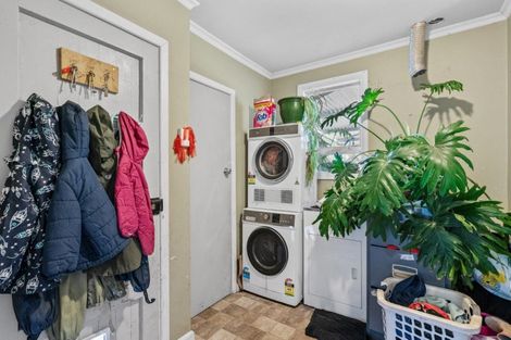 Photo of property in 37 Queen Street, Otautau, 9610
