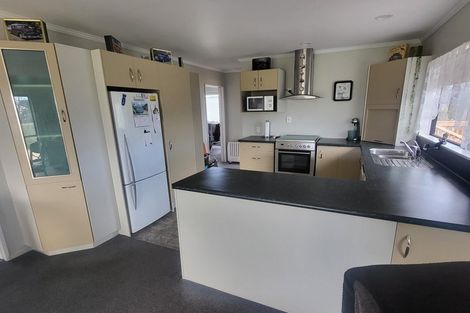 Photo of property in 1 Watts Street, Waipawa, 4210