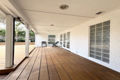 Photo of property in 1/132 Nile Road, Milford, Auckland, 0620