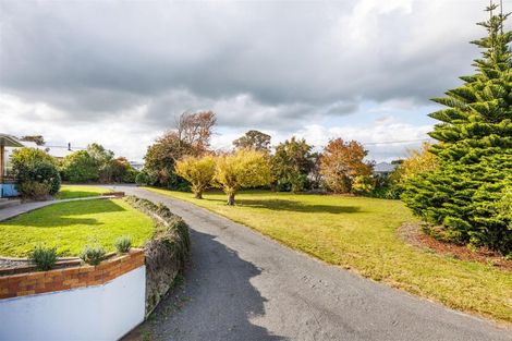 Photo of property in 197 Bridge Street, Bulls, 4818