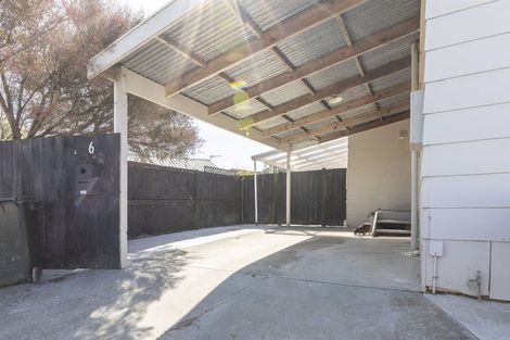 Photo of property in 6a Perrin Place, Kelvin Grove, Palmerston North, 4414