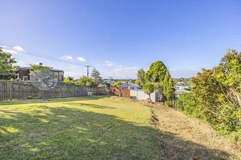 Photo of property in 21 View Road, Glenfield, Auckland, 0627
