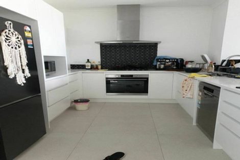 Photo of property in 24/1 Scott Road, Hobsonville, Auckland, 0616