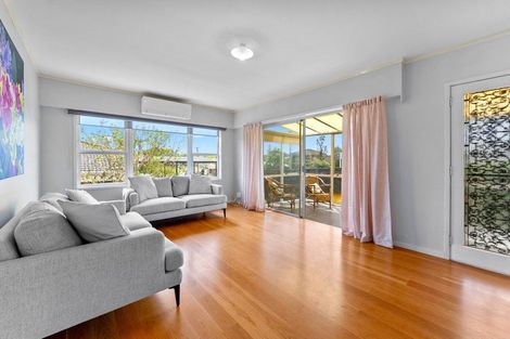 Photo of property in 1/4 Waterloo Road, Milford, Auckland, 0620