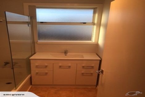 Photo of property in 6 Ozich Avenue, Te Atatu South, Auckland, 0610