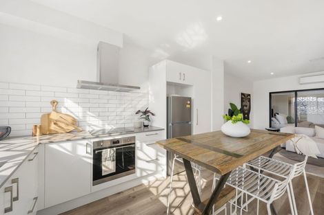 Photo of property in 206/2u Onepu Road, Kilbirnie, Wellington, 6022