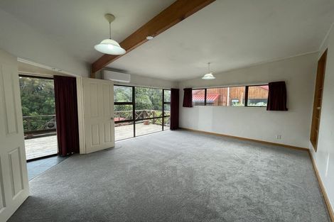 Photo of property in 50 Eugenia Rise, Totara Heights, Auckland, 2105