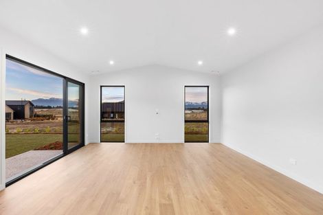Photo of property in 14a Marjon Drive, Wanaka, 9305