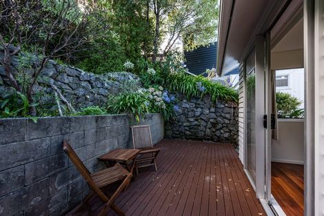 Photo of property in 70 Allington Road, Karori, Wellington, 6012