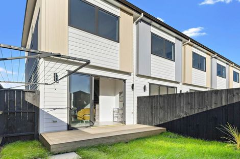 Photo of property in 101 Botany Road, Botany Downs, Auckland, 2010