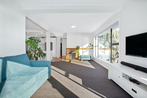 Photo of property in 47 Kiriwai Road, Paremata, Porirua, 5024