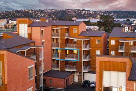 Photo of property in 203/160a Hobsonville Point Road, Hobsonville, Auckland, 0616