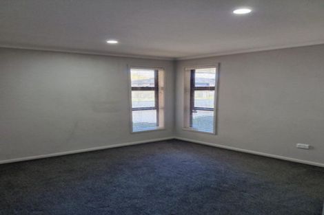 Photo of property in 40 Magnolia Drive, Westown, New Plymouth, 4310