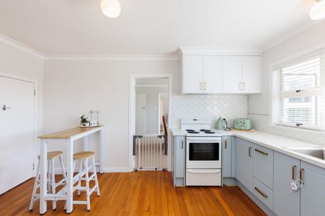 Photo of property in 5 Sheffield Street, Awapuni, Palmerston North, 4412