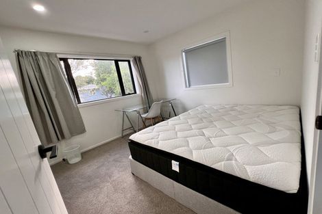 Photo of property in 53a Megan Avenue, Pakuranga Heights, Auckland, 2010