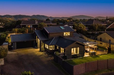 Photo of property in 25 Rifleman Lane, Paraparaumu Beach, Paraparaumu, 5032