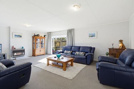 Photo of property in 4 Dove Place, Westbrook, Palmerston North, 4412