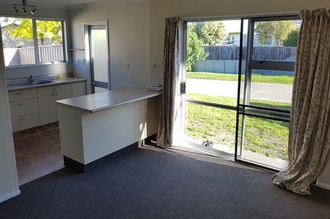 Photo of property in 2/47 Lanark Crescent, Tamatea, Napier, 4112