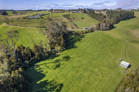 Photo of property in 114 Ackworth Road, Lepperton, New Plymouth, 4373