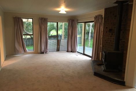 Photo of property in 96 Reynella Drive, Massey, Auckland, 0614