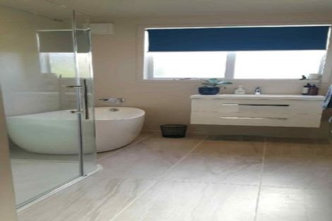 Photo of property in 58 Kiriwai Road, Paremata, Porirua, 5024