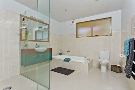 Photo of property in 14 Hastings Road, Mairangi Bay, Auckland, 0630