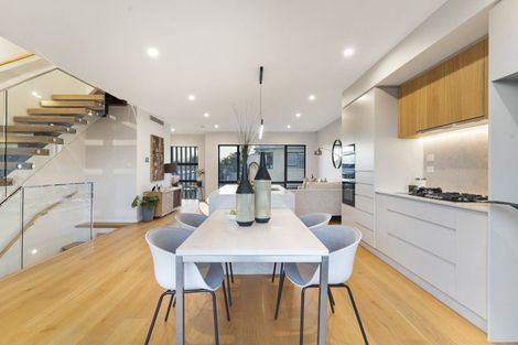Photo of property in 16d Killarney Street, Takapuna, 0622