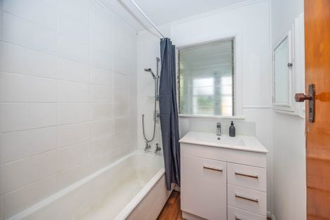 Photo of property in 12 Mcnicol Street, Fairfield, Hamilton, 3214