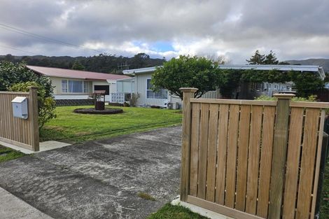 Photo of property in 7 Stanley Street, Wainuiomata, Lower Hutt, 5014