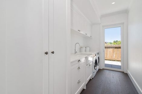 Photo of property in 14 Ridgeway Terrace, Taradale, Napier, 4112