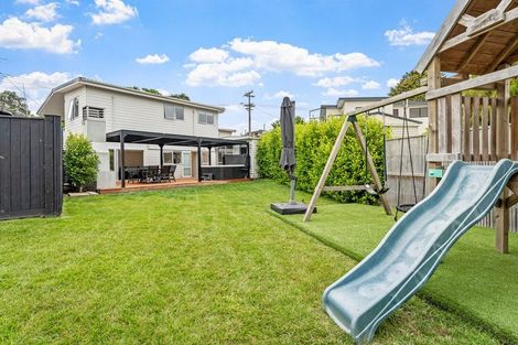 Photo of property in 267 Vipond Road, Stanmore Bay, Whangaparaoa, 0932