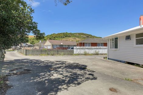 Photo of property in 24 Surprise Place, Cannons Creek, Porirua, 5024