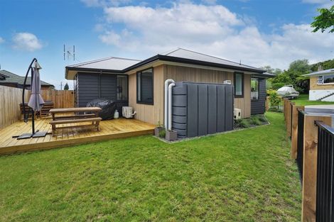 Photo of property in 58u2 Mansel Avenue, Hillcrest, Hamilton, 3216