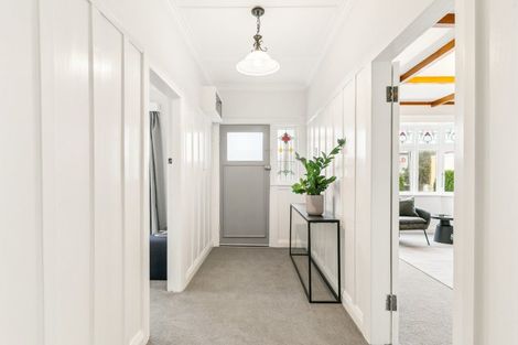 Photo of property in 36 Stone Street, Miramar, Wellington, 6022