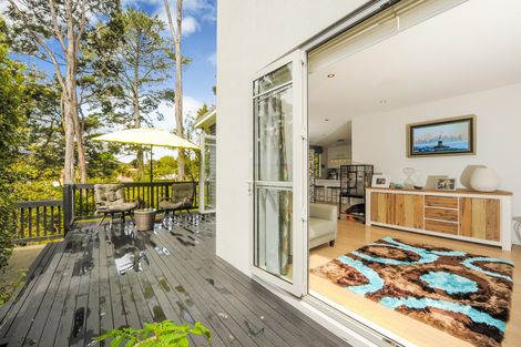 Photo of property in 20e Konini Road, Titirangi, Auckland, 0604