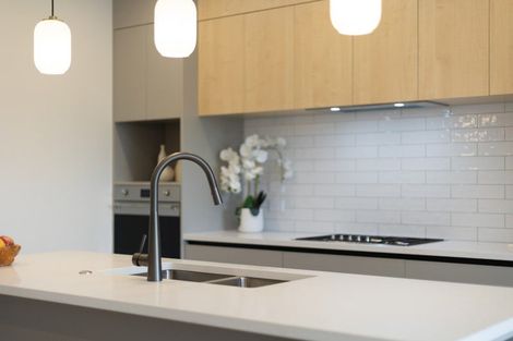 Photo of property in 128 Vintry Drive, Kumeu, 0810