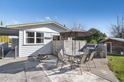 Photo of property in 21 Seddon Street, Carterton, 5713