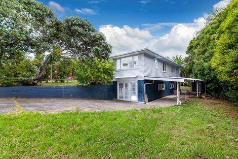Photo of property in 26 Trojan Crescent, New Lynn, Auckland, 0600