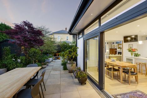 Photo of property in 62a Holly Road, St Albans, Christchurch, 8014