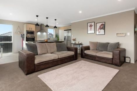 Photo of property in 14 Watene Way, Welcome Bay, Tauranga, 3112