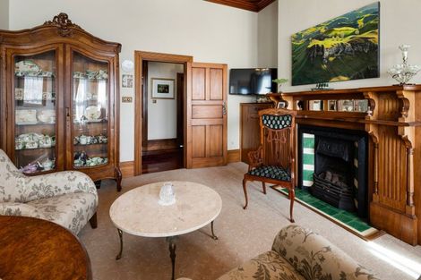 Photo of property in 23 Ruakiwi Road, Hamilton Lake, Hamilton, 3204