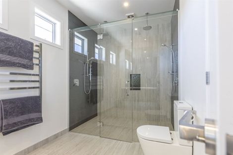 Photo of property in 33 Hartwell Drive, Kelvin Grove, Palmerston North, 4470