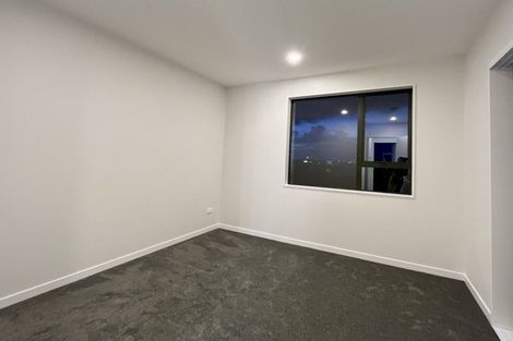 Photo of property in 26 Puihi Crescent, Massey, Auckland, 0614