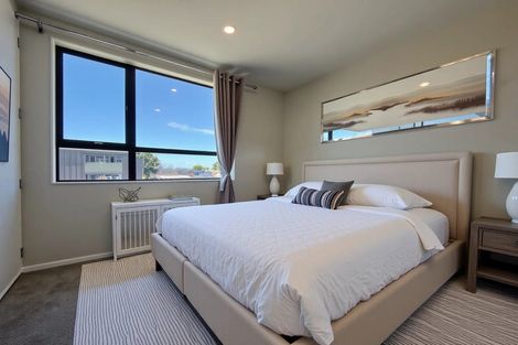 Photo of property in 1/139 Tirimoana Road, Te Atatu South, Auckland, 0602