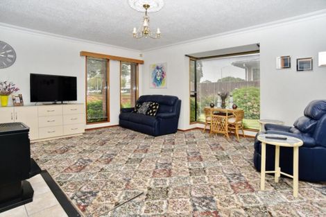 Photo of property in 1/254 Harewood Road, Bishopdale, Christchurch, 8053