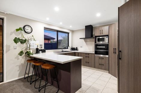 Photo of property in 23 Seabreeze Place, Papamoa Beach, Papamoa, 3118