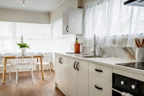 Photo of property in 21 Idlewild Avenue, Mangere, Auckland, 2022