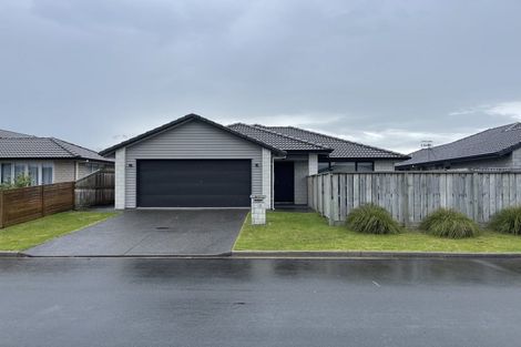 Photo of property in 5 Hiria Crescent, Papamoa Beach, Papamoa, 3118