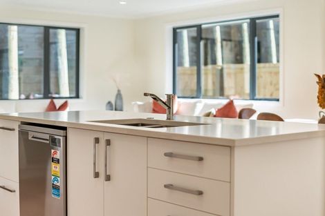 Photo of property in 115 Silverstream Road, Crofton Downs, Wellington, 6035